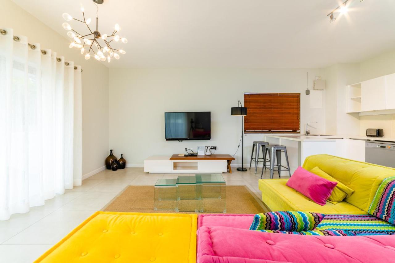 Beachcove Apt No 1 Pereybere Beach Екстер'єр фото